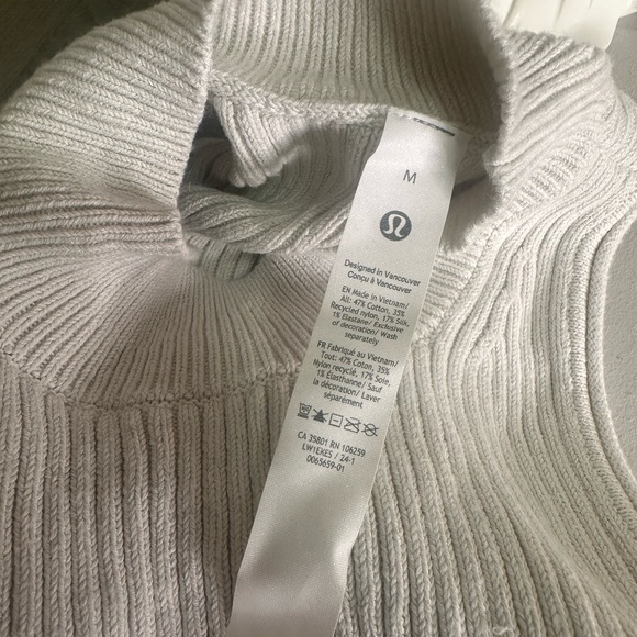 Lululemon Ribbed Wool Silk Blend Knit Tank • Cream • Sz M - Picture 6 of 7